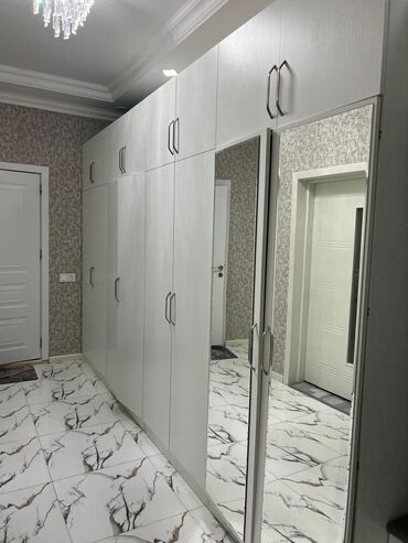 Yeni tikili: 3 otaqlı, Yeni tikili, 98 kv. m — 2