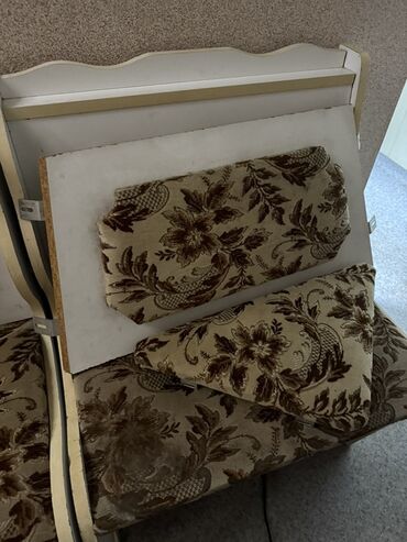 Банкетки: Банкетка, Б/у, Без полок, Самовывоз, цвет - Белый — 9