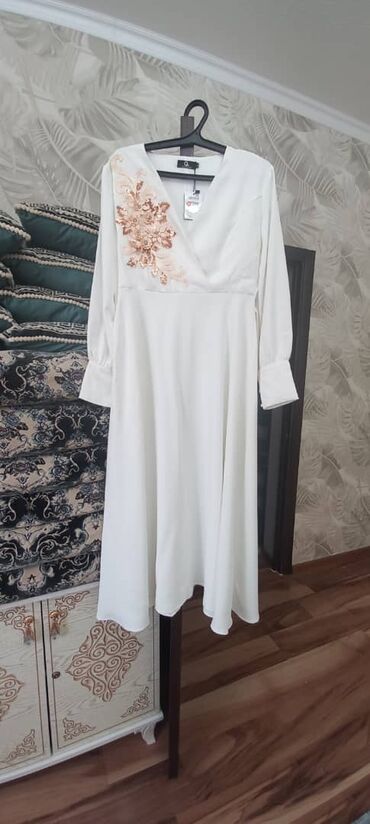 свадебное платье размер 44 46: Вечернее платье, Длинная модель, С рукавами