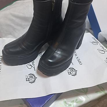 Ботинки, 37, Loro Piana, Б/у, цвет - Черный at lalafo.kg Ботинки, 37, Loro Piana, Б/у, цвет - Черный