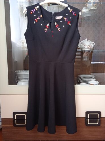 little black dress qiymeti: Вечернее платье, L (EU 40)