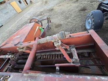 Тракторы МТЗ (Беларус): Модель: 82.1 экспортный, Б/у, 1996 г., С пресс-подборщиком — 22