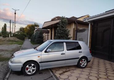 нива кузув: Volkswagen Golf: 1998 г., 1.8 л, Автомат, Бензин, Хэтчбэк