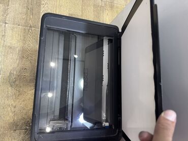 3d printer: Iwlekdir 
Wekile cizik salir.qalofkasinda problem var