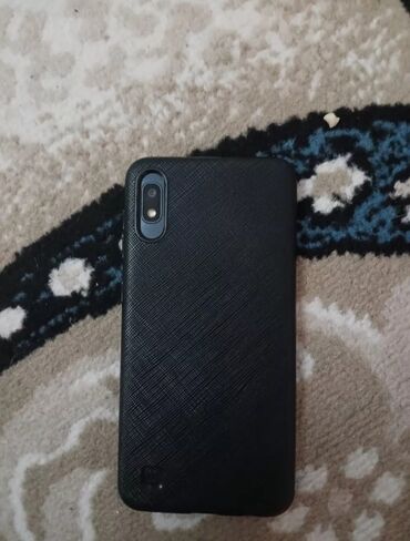 balaca telefonlarin satisi: Samsung A10, 32 ГБ, цвет - Черный, Две SIM карты