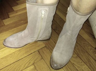 Ostala ženska obuća: Letnje italijanske kožne čizme kao nove 37 Italijanske čizme — 12