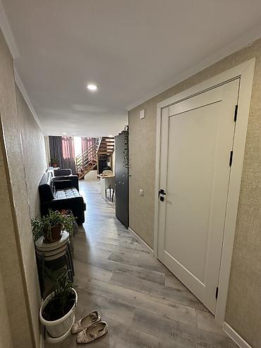 клубный дом: 1 комната, 55 м², Кара-Жыгач ж/м Элитка, 4 этаж, Евроремонт — 2