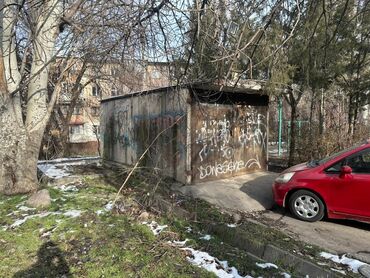 аренда гараж: 10 м², Бетонный