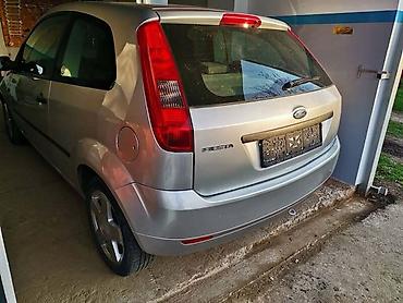 maglenke: GEPEK VRATA 3 V ZA FORD FIESTA OD 2002. DO 2004. GOD. | FORD velika — 4