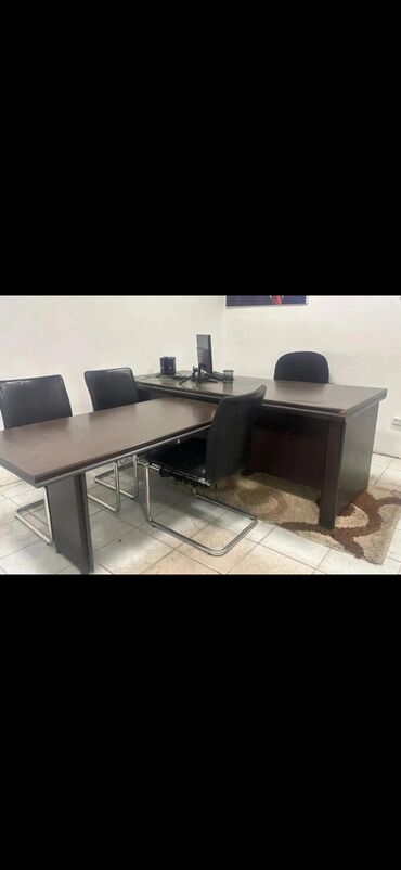 Digər ofis mebeli: Ofis mebeli 380₼ təcili satılır 3oturacaq 1kresloda daxildi 879k