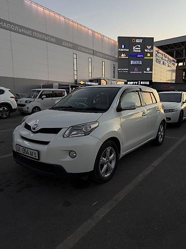 дачный: Toyota IST Японец Состояние отличное Без ключевой доступ — 2