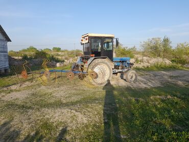 Traktorlar: Traktor satılır naxadı texnikadı. təkdə satılır və yaxud aqreqatlarla