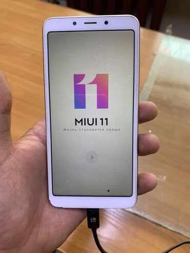 телефон 1110: Redmi, Redmi 6, Б/у, цвет - Золотой
