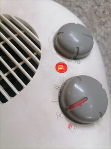 Kaloriferi: Grejalica duvaljka 2000 w ispravna Bauer
Ispravna
Mirjevo na lalafo.rs — 11 Kaloriferi: Grejalica duvaljka 2000 w ispravna Bauer
Ispravna
Mirjevo — 11