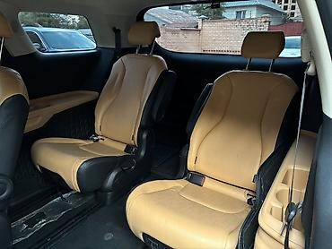 поперечены: Kia Carnival: 2022 г., 2.2 л, Автомат, Бензин, Минивэн — 7