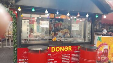 döner yeri: Qara qarayev metrosunun yaxinligi Tantuni Balik ekmek Saurma Et doner