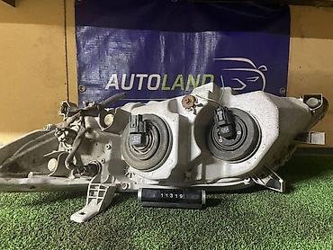 autoland: Передняя правая фара Toyota 2009 г., Б/у, Оригинал, Япония — 3