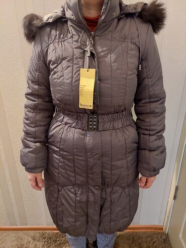зимние куртки новые: Пуховик, M (EU 38)