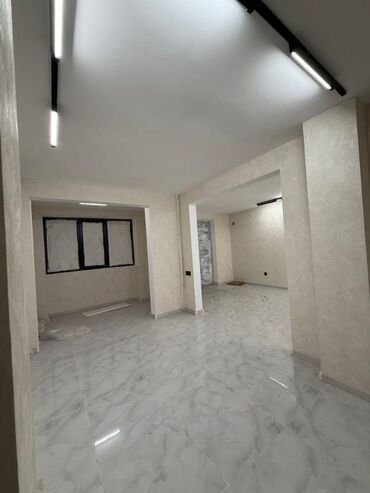 Ofislər: Əhmədli Məzahir Rüstəmovda yolun kənarında obyekt İCARƏYƏ verilir — 2