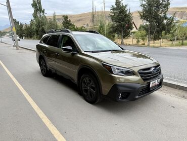 срочно в связи с переездом: Subaru Outback: 2022 г., 2.4 л, Вариатор, Бензин, Кроссовер