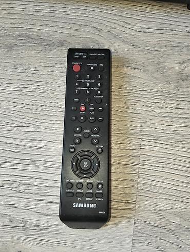 samsung netbook: Salam tam işlək vəziyyətdədir.Puıtuda var.Samsung VHS videomaqnitofon — 3