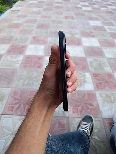 iphone 16 satis: IPhone 16, Qara, Face ID — 5
