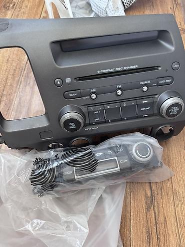 рейка цивик: Оригинальная штатная магнитола Honda Civic 2006–2011 + блок — 1