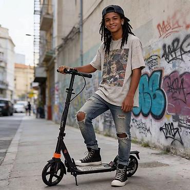 scooter freestyle: Şəhər üçün komfortlu skuter - Yüngül və möhkəm korpuslu şəhər — 2