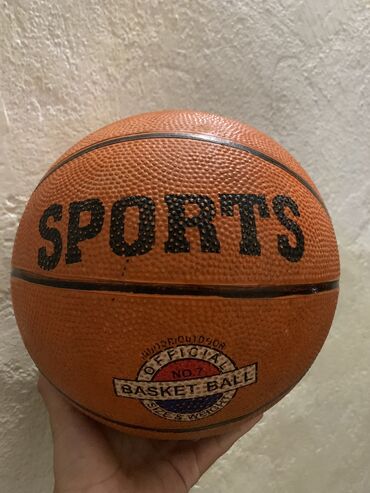 иголка для мяча: Продаю Баскетбольный мяч Sports люксового качества.Лежал в