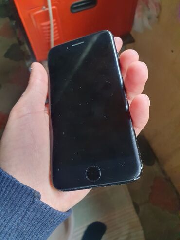 Elektronika: IPhone 7 | 32 GB Jet Black