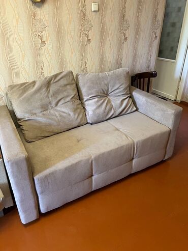 кровать диван бу: Диван-керебет, түсү - Саргыч боз, Колдонулган