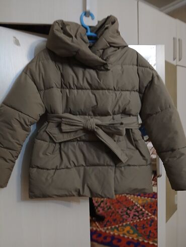 Пуховики и зимние куртки: Пуховик, Короткая модель, Китай, С поясом, С капюшоном, Оверсайз, M — 4