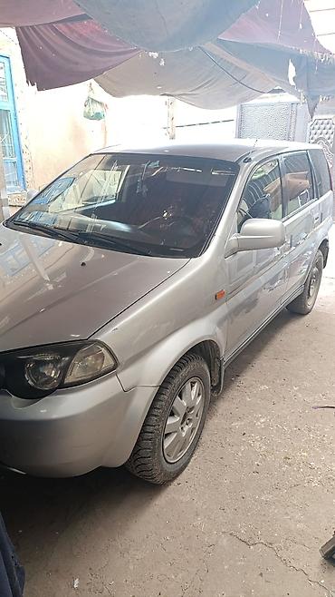 Honda HR-V: 2001 г., 1.6 л, Механика, Бензин, Кроссовер