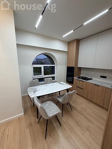 Продажа квартир: 2 комнаты, 67 м², Индивидуалка, 4 этаж, Дизайнерский ремонт — 12