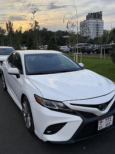 voxy noah: Toyota Camry: 2018 г., 2.5 л, Автомат, Бензин, Седан — 5