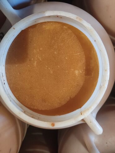 Продаю мёд горный токтогулский 420 сомов идеальный 1 бачок