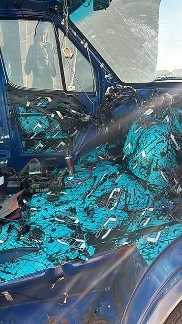 Эвакуаторы: Эвакуатор, Mercedes-Benz, 2001 г., Прямая — 13