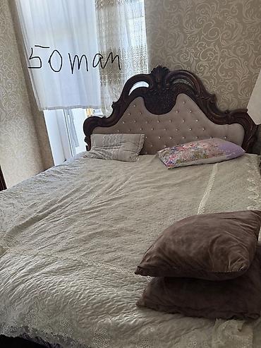 Yataq otağı dəstləri: Klassik üslubda yataq otağı mebelləri və qapılar - Taxt: Yumşaq — 4