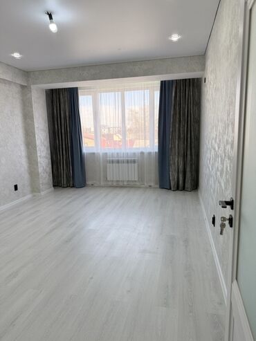 купить квартиру 7 микрорайон: 1 комната, 43 м², 3 этаж, Дизайнерский ремонт