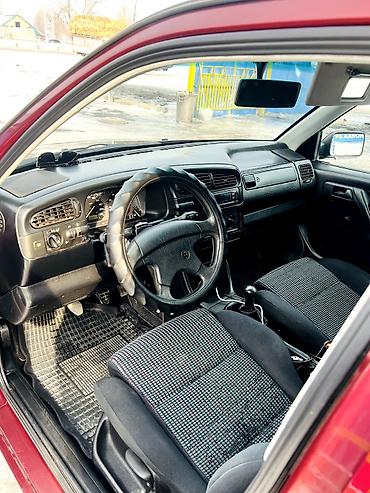 Volkswagen: Volkswagen Vento: 1993 г., 1.8 л, Механика, Бензин, Седан — 9