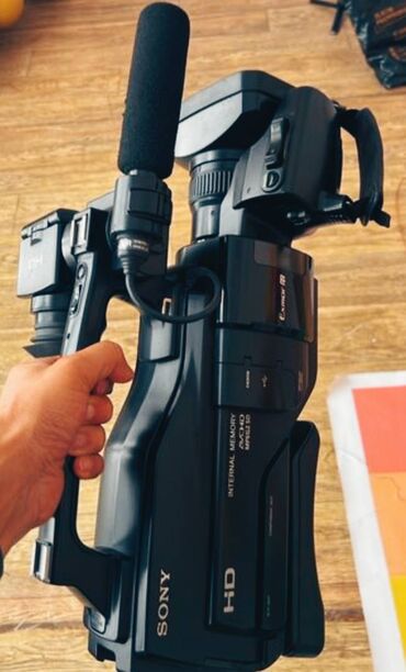 monster notebook azerbaycan qiymeti: Video kamera satılır Sony 1500
Qiyməti 1500 manata