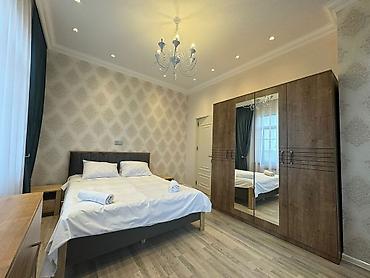 Günlük kirayə evlər: 211 kv. m, 5 otaqlı, Kombi, Qaz, İşıq — 4