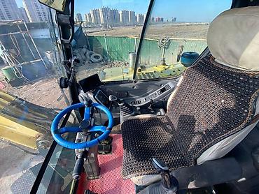 Экскаваторы: Экскаватор, 2010 г., Колесный — 14