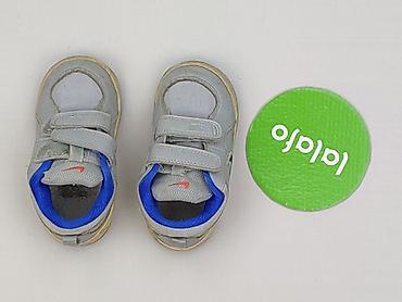 tshirt nike: Buciki niemowlęce, Nike, 22, stan - Bardzo dobry — 2