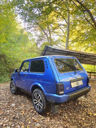 VAZ (LADA): VAZ (LADA) 4x4 Niva: 1.7 l | 2018 il 64400 km Ofrouder/SUV -da lalafo.az — 3 VAZ (LADA): VAZ (LADA) 4x4 Niva: 1.7 l | 2018 il 64400 km Ofrouder/SUV — 3