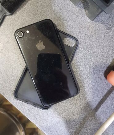 i̇phone 7s: IPhone 7, Qara