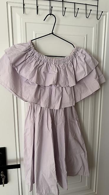 Açıq çiyinli (off-shoulder) açıq bənövşəyi don