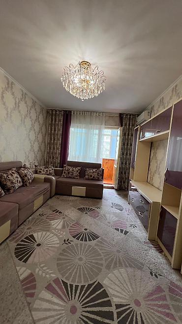 105 серия 3 комнатная: 3 комнаты, 70 м², 12 мкр 105 серия, 5 этаж, Евроремонт — 1
