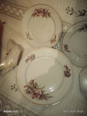 Çay dəstləri və servizlər: Çay dəsti — 16