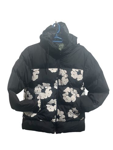 Zimske jakne: S,m,l,xl,2xl
8500 — 2